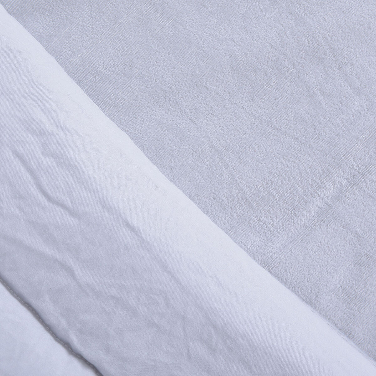 Plumón Velvet Sohome by Fabrics King Liso Gris
