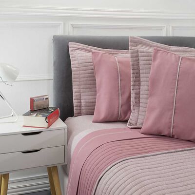 Imagen 2 del producto Set Quilt + Juego de Sábanas Casanova 1,5 Plazas Burdeo