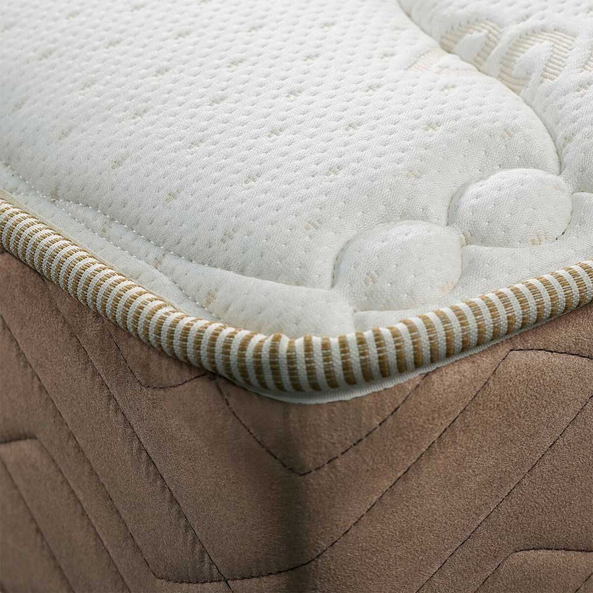 Cama Europea Celta 1,5 Plazas Bamboo