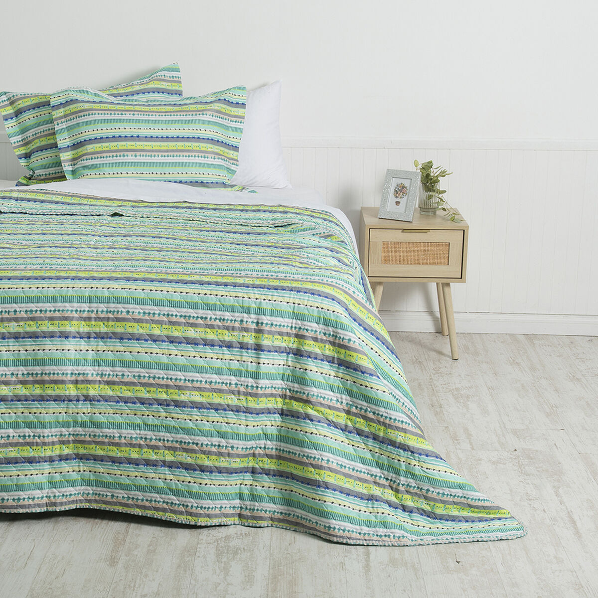 Cubrecama Mashini 2 Plazas Estampado Fiesta