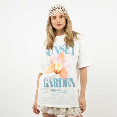 Polera Oversized Con Estampado Manga Corta Mujer Icono Blanco