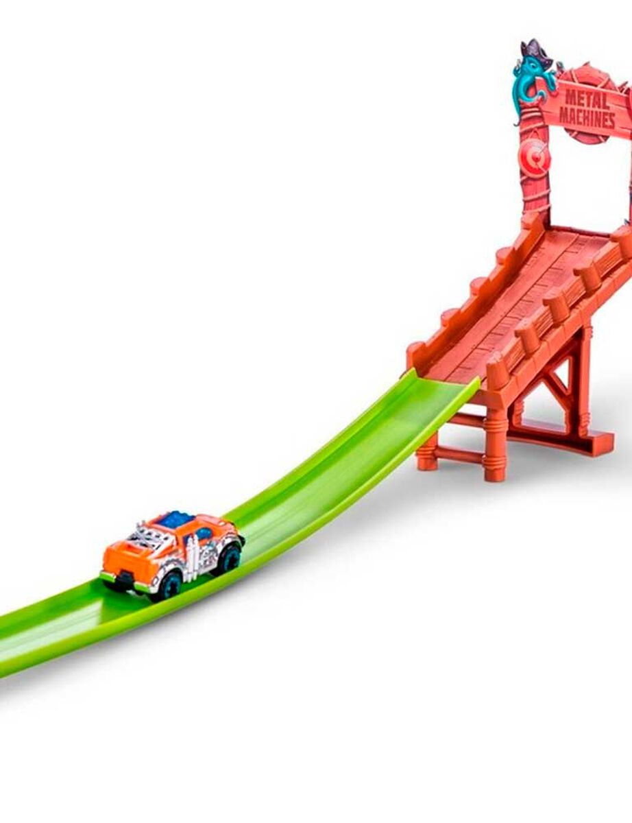 Pista Tiburon Metal Machines