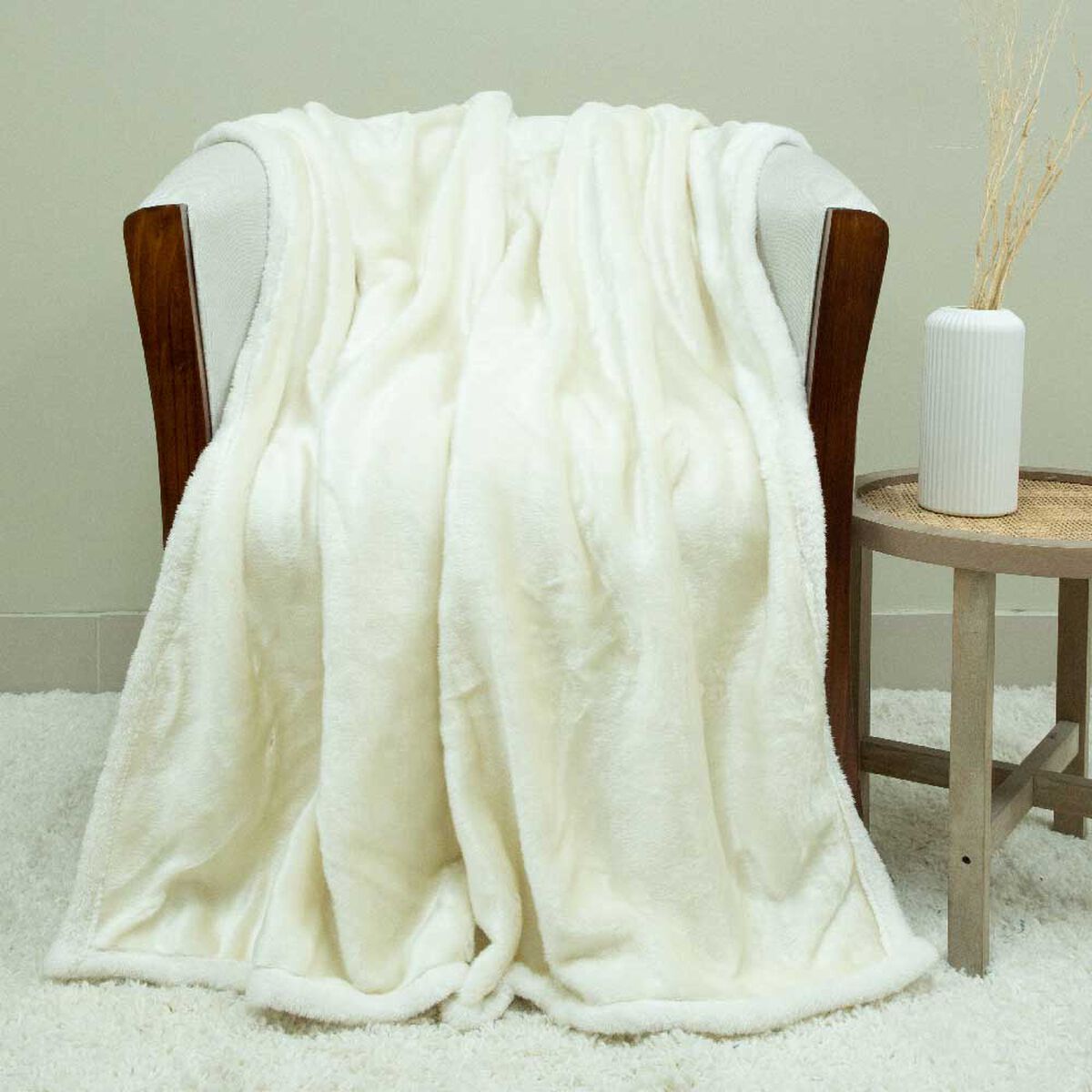 Manta Doral Fluffy 127x152 cm D1