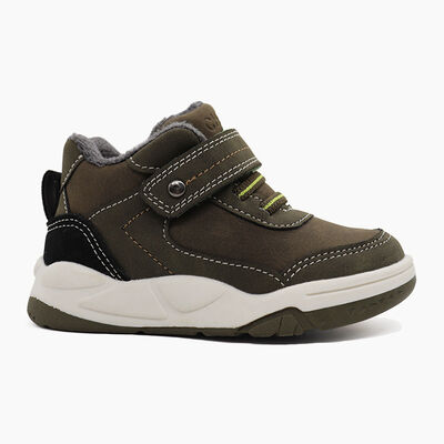 Bota Urbana Ni&ntilde;o Chess