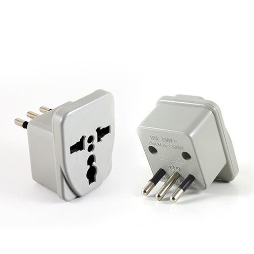 ADAPTADOR ENCHUFE A NACIONAL